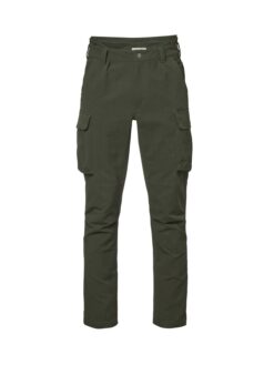 Die Chevalier Jagdhose Tender in Grün mit Cargotaschen und verstellbaren Beinabschlüssen, Einschübe für Knieschoner. Bild auf weißem Hintergrund.