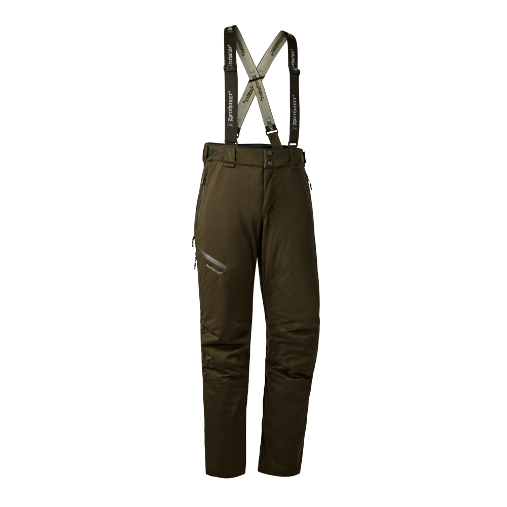 Die Deerhunter Winterjagdhose Excape mit abnehmbaren Hosenträgern, Belüftungsreißverschlüssen, Taschen in der Farbe Art Green. Bild auf weißem Hintergrund.
