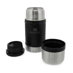 Stanley Classic Food Jar 0,7 L bietet ein Fassungsvolumen von 0,7L ist Spülmaschinenfest und Doppelwandig Isoliert.