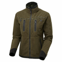 shooterking-damen-softshelljacke Die wendbare Damen Softshelljacke in den Farben Woodlands Camo und grün ist durch die laminierter SHOOTTEX® Membrane wasserdicht. Bild ist auf weißem Hintergrund.