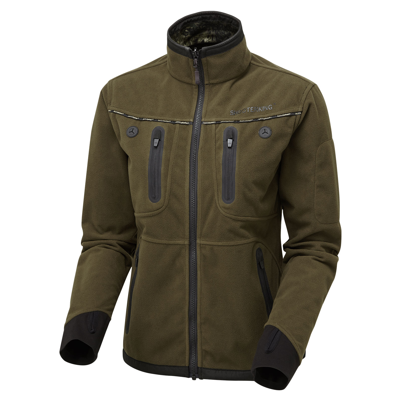 shooterking-damen-softshelljacke Die wendbare Damen Softshelljacke in den Farben Woodlands Camo und grün ist durch die laminierter SHOOTTEX® Membrane wasserdicht. Bild ist auf weißem Hintergrund.