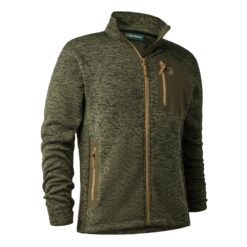 Die Deerhunter Strickjacke Sarek in meliertem Grün mit hellen Reißverschlüssen, 1 Brusttasche,2 Seitentaschen. Bild auf weißem Hintergrund.