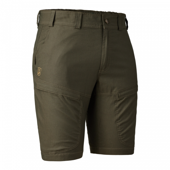 herrenshorts-deerhunter-matobo Deerhunter Herrenshort Matobo in grün mit 2 Vordertaschen, 2 Oberschenkeltaschen, 1 Gesäßtasche. Bild auf weißem Hintergrund.